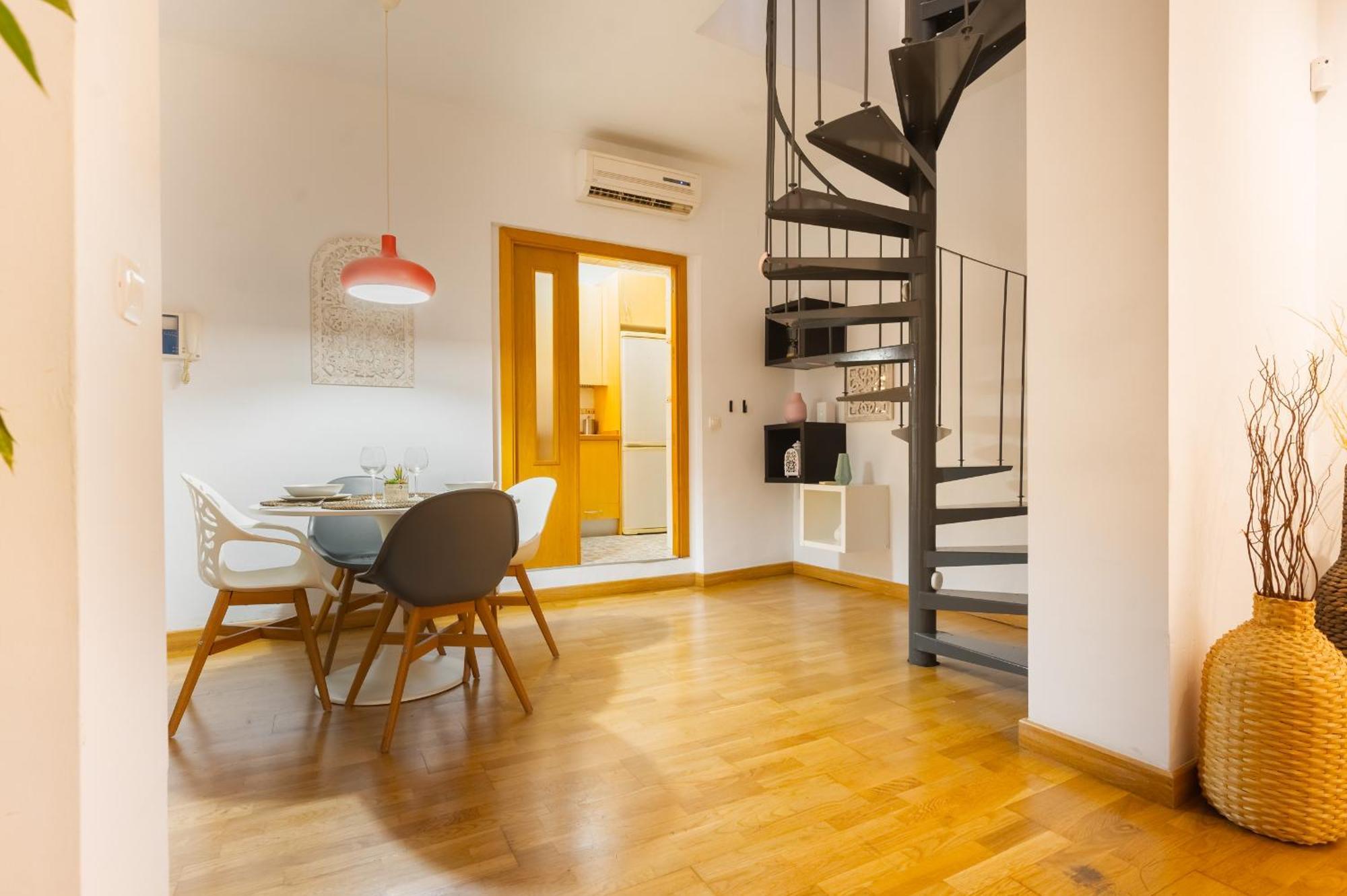 Duplex Moderno Alameda Lägenhet Sevilla Exteriör bild